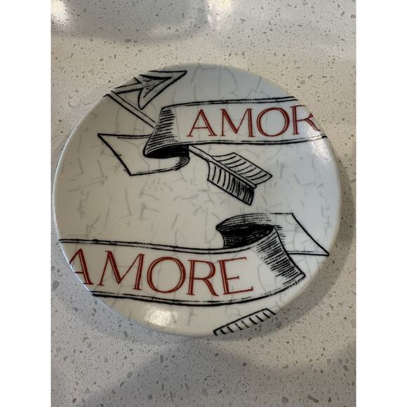 Pier 1 One Imports‎ Love Plates Dessert/Appetizer Set Of 2 Hearts - Picture 9 of 10